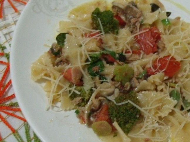 Farfalle Com Atum E Mussarela De Bfala