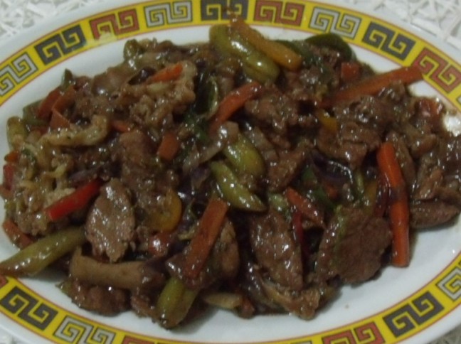 Carne Chinesa Com Legumes