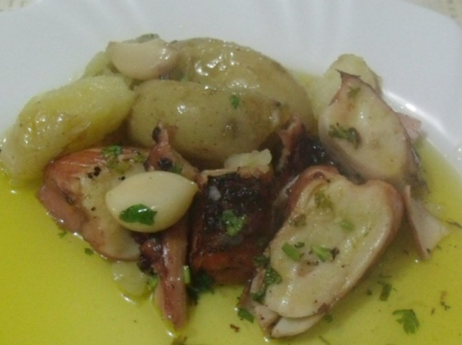 Polvo  Lagareiro com Batatas ao Murro
