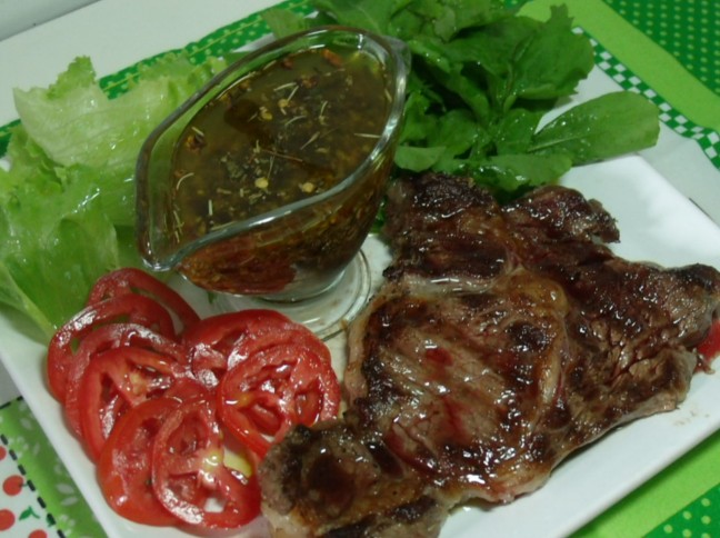 Bife Ancho com Molho Chimichurri