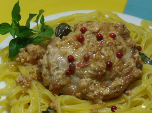 Sobrecoxas ao Leite com Pimentas Rosas