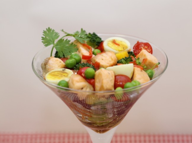 Salada na Taa com Salmo