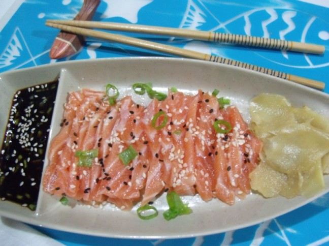 Salmo Ao Shoyu Com Wasabi E Gergelim